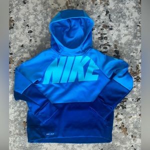 Boys’ NIKE Drifit pullover